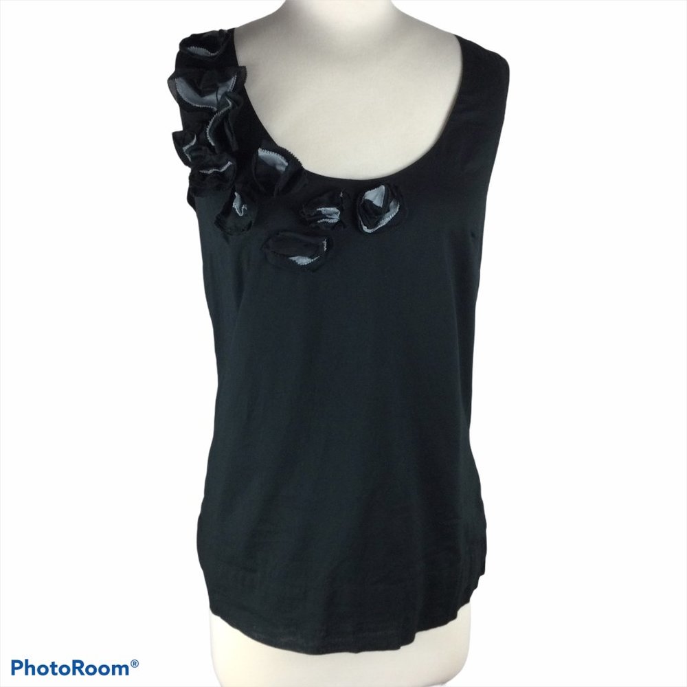 Banana Republic Black Top,‎ Flower Detail, Small